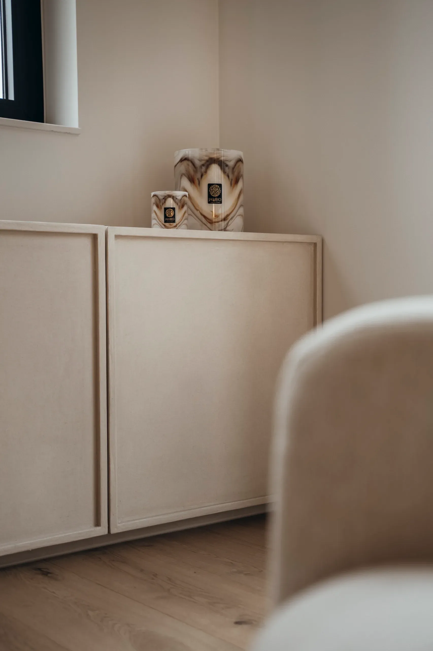 Maatkast in kalktint in de slaapkamer